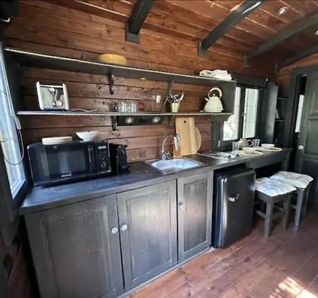 Roulotte / Tiny House Dans Les Alpilles Hotel Saint-Remy-de-Provence Luaran gambar