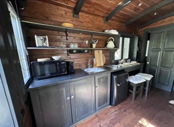 Roulotte / Tiny House Dans Les Alpilles Hotel Saint-Remy-de-Provence Luaran gambar